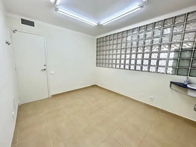 Bureau avec ascenseur à louer à August, imagen 12
