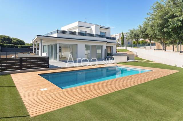 Casa-chalet en Venta en Carrer CAN CALELLA en El Balís - Can Calella