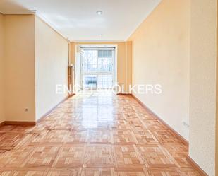 Apartment to rent in  Madrid Capital  with Air Conditioner, Heating and Parquet flooring