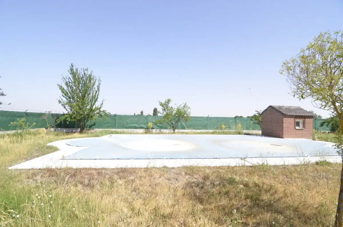Casa o xalet en venda en Calvarrasa de Abajo amb Terrassa, Piscina i Moblat