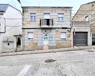 Vista exterior de Casa o xalet en venda en Ourense Capital  amb Terrassa i Balcó