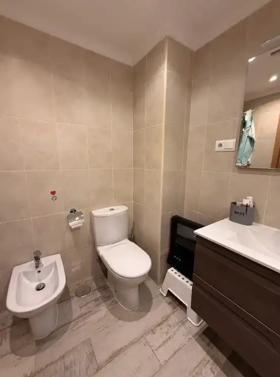 Badezimmer von Wohnung zum Verkauf in Marbella mit Klimaanlage, Heizung und Privatgarten