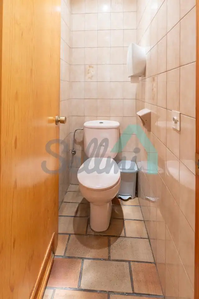 Baño de Local de alquiler en Noreña