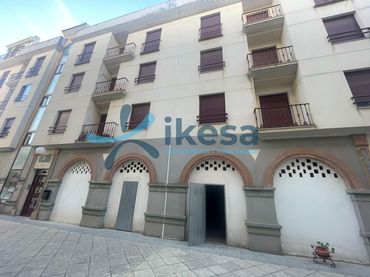 Local comercial en venta en Torredonjimeno