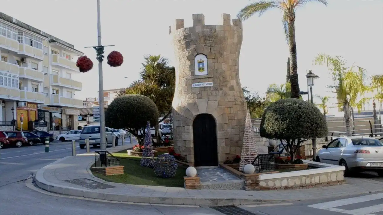 Casa aparellada amb terrassa en venda a Manantiales - Lagar - Cortijo, imagen 24