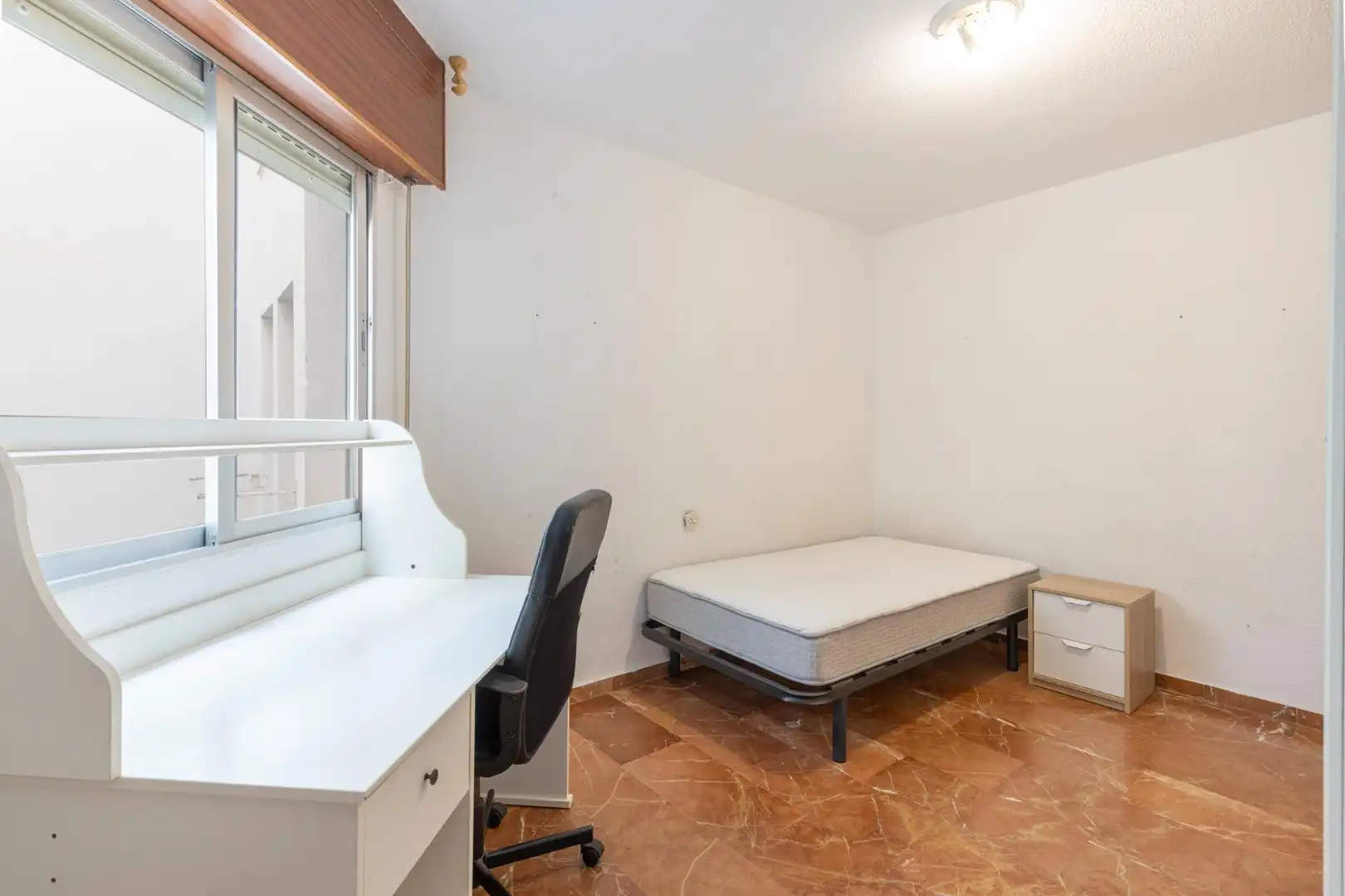 Habitación de Piso en venta en Granada