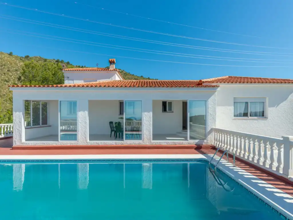 Piscina de Casa o xalet en venda en Aigües amb Terrassa, Piscina i Forn