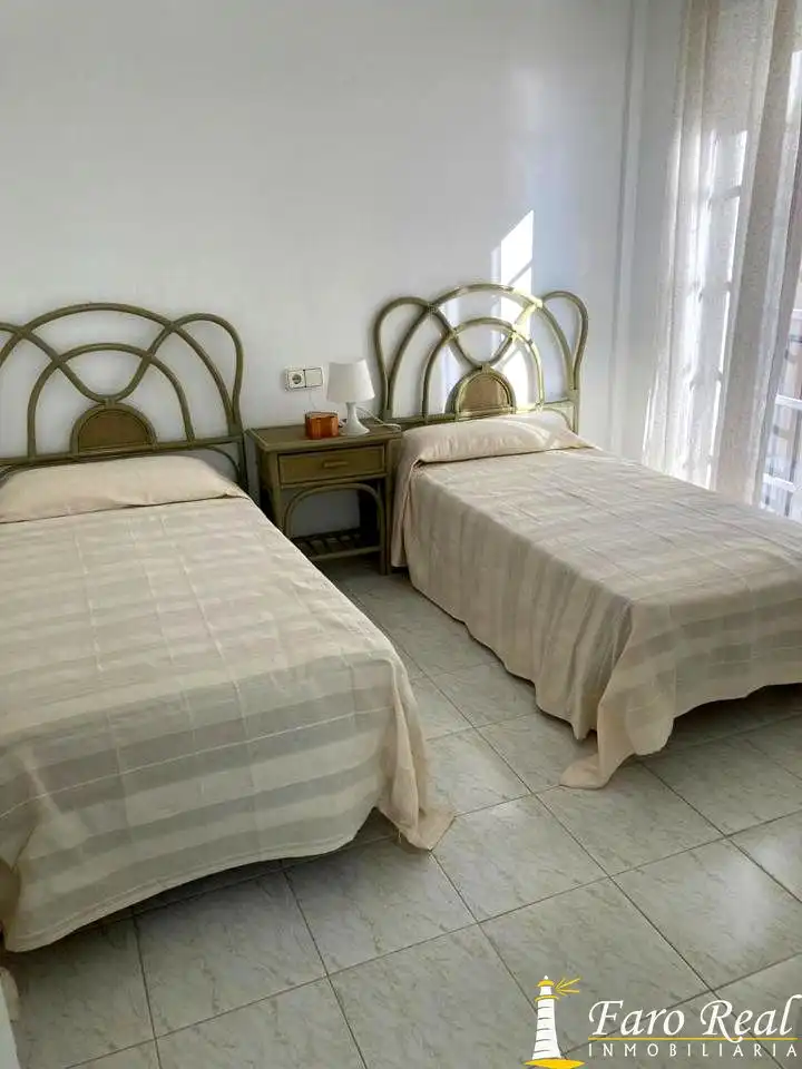 Dormitori de Casa adosada de lloguer en Sanlúcar de Barrameda amb Jardí privat i Moblat