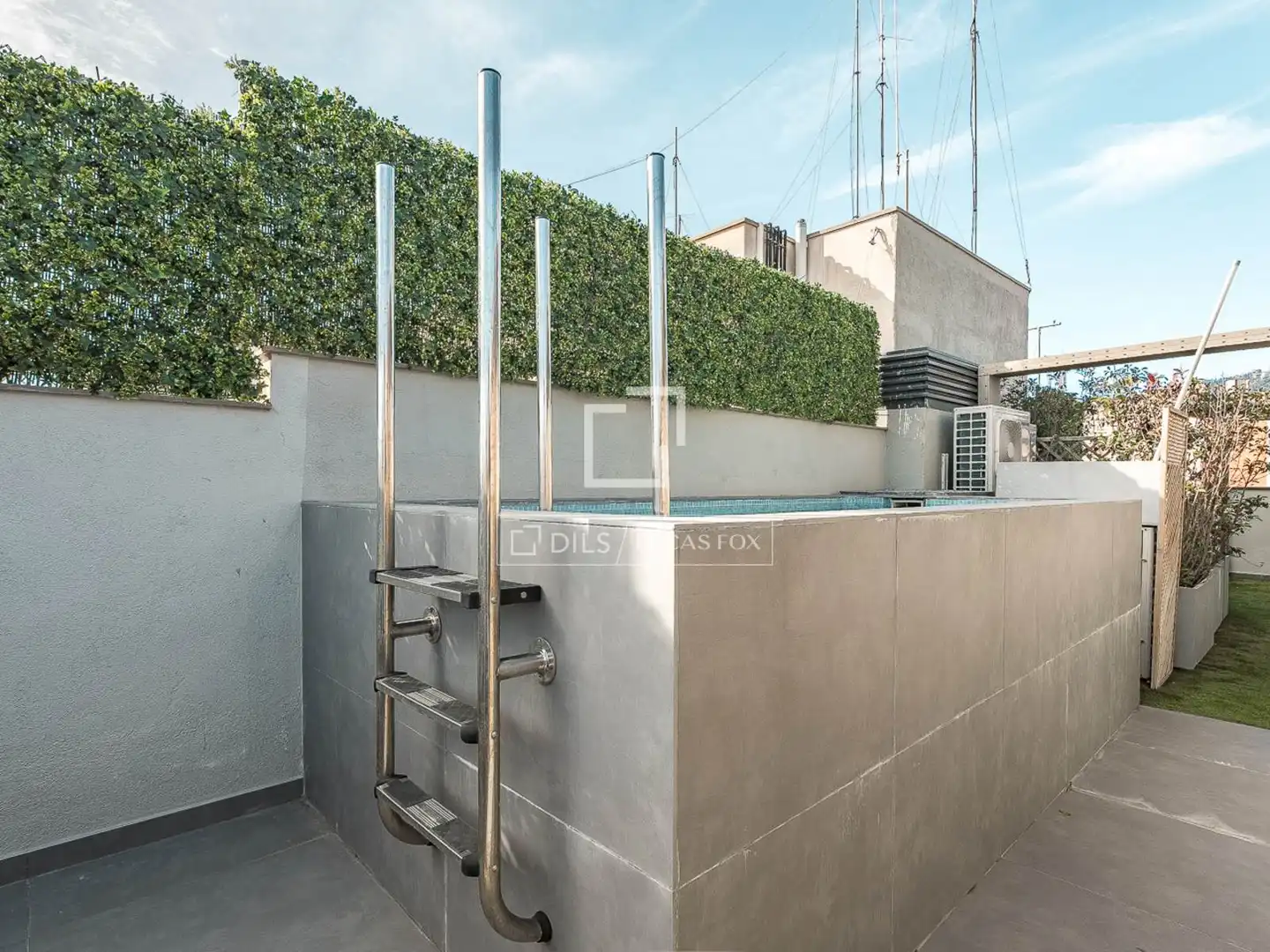 Terrasse von Dachboden zum Verkauf in Barcelona mit Klimaanlage, Heizung und Schwimmbad