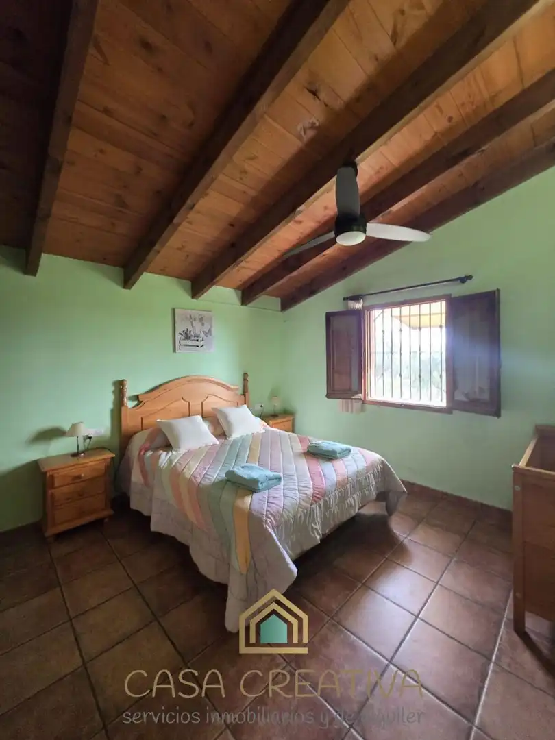 Habitación de Casa o chalet en venta en Chella con Aire acondicionado, Jardín privado y Amueblado
