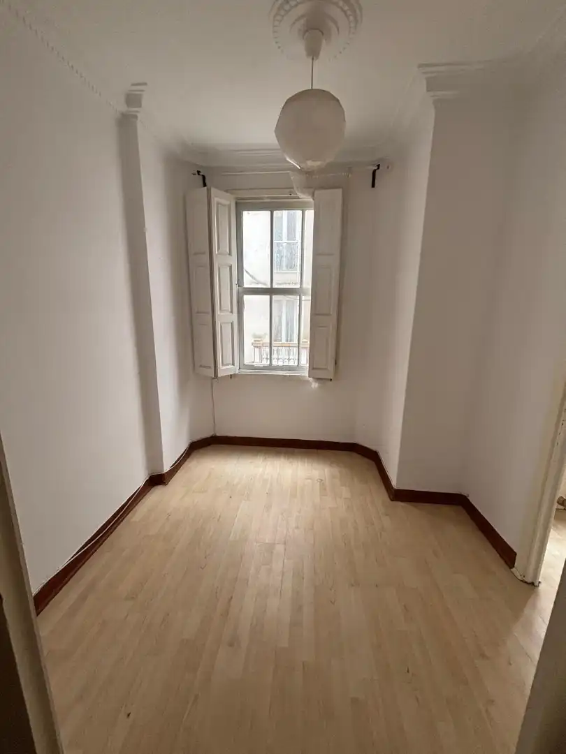 Bedroom of Flat for rent in A Coruña Capital   with Terrace, Oven and Washing machine