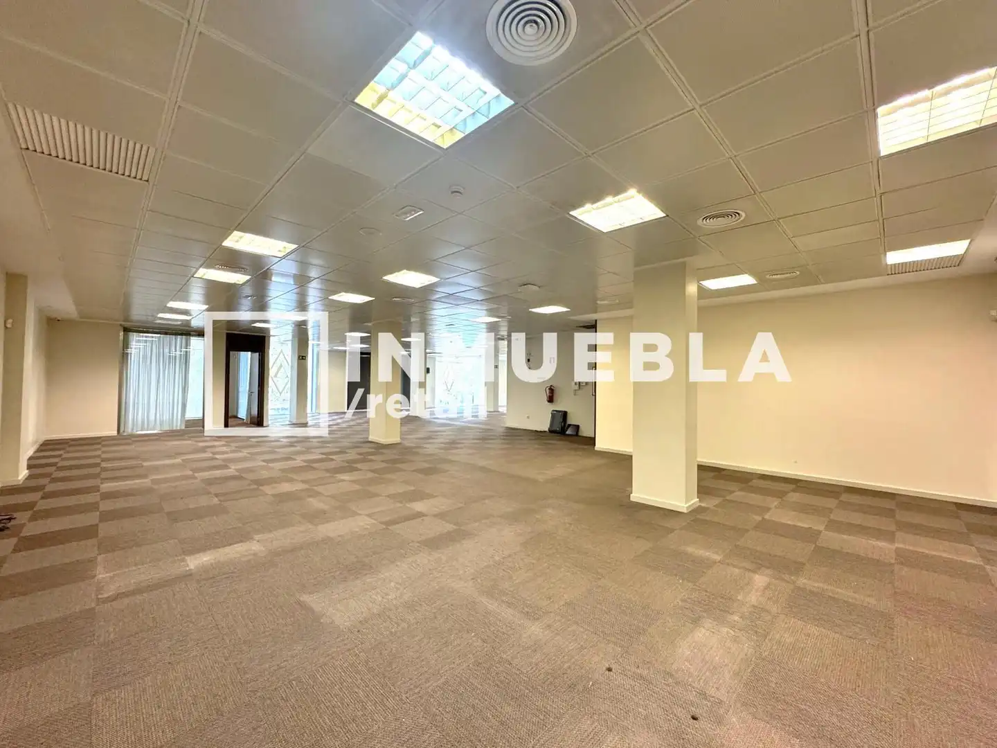 Oficina de alquiler en  Barcelona Capital con Aire acondicionado y Calefacción