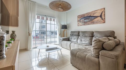 Foto 2 de Apartament de lloguer a Calle Quemada, Puerto Deportivo, Fuengirola