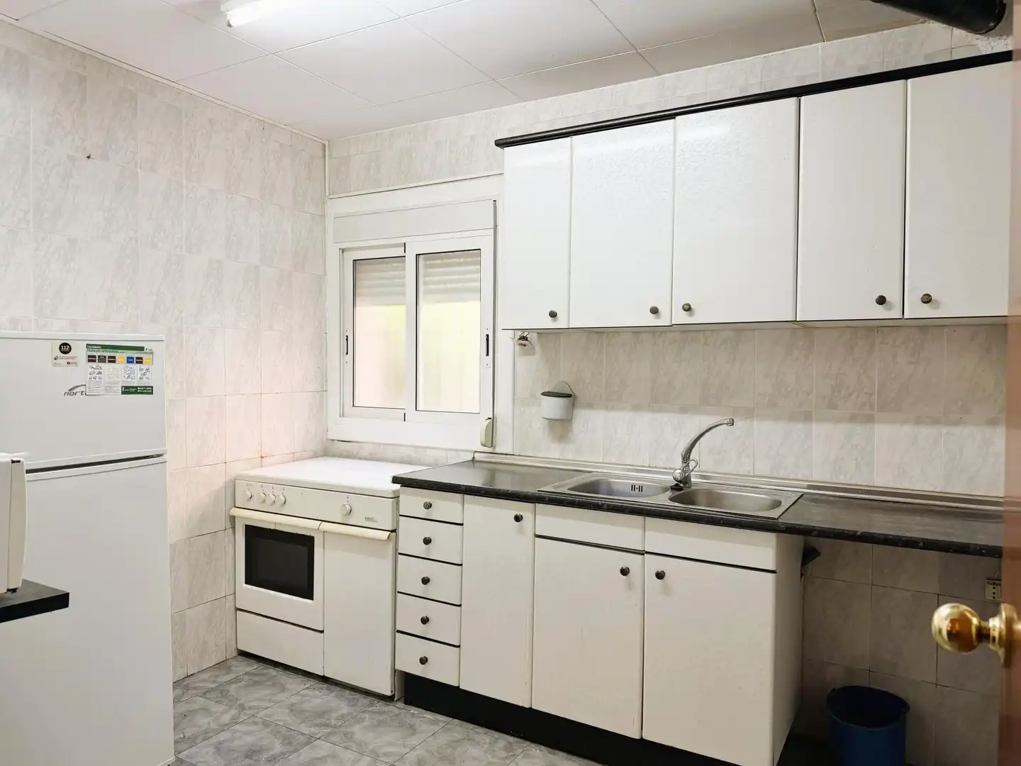 Küche von Wohnung zum Verkauf in Guardiola de Berguedà mit Möbliert, Fernseher und Balkon