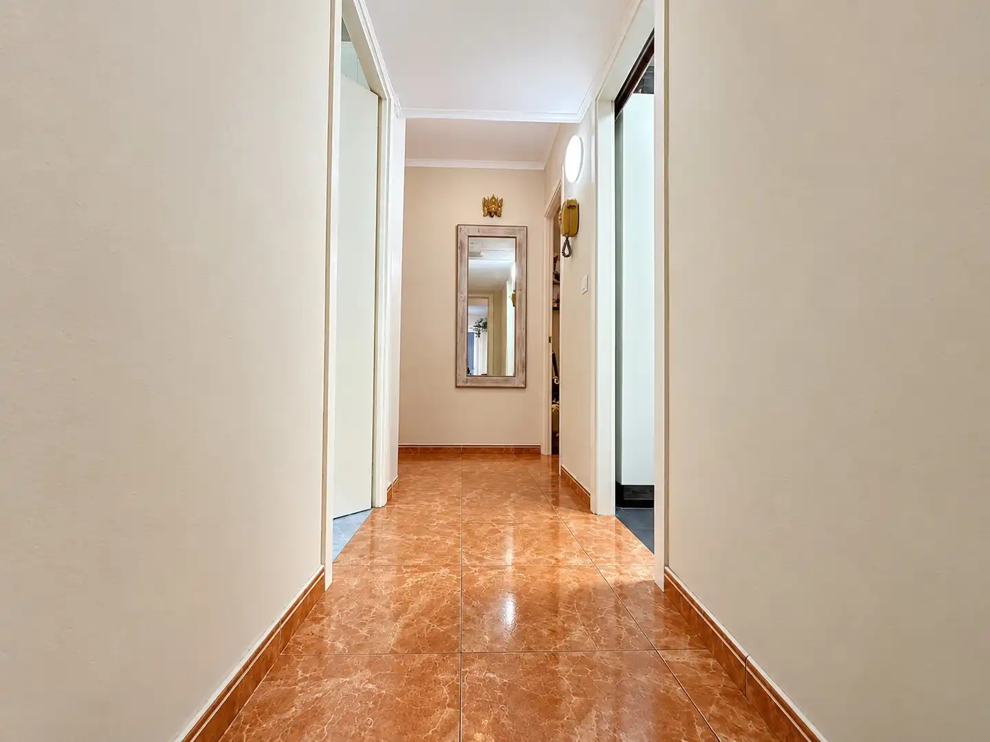 Flat with lift for sale in Via Júlia