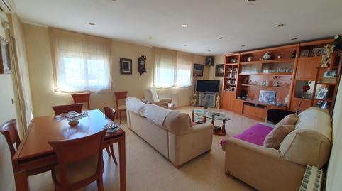 Foto 3 de Casa adosada en venta en Carrer del Riu Ebre, 35, La Collada - Sis Camins, Barcelona