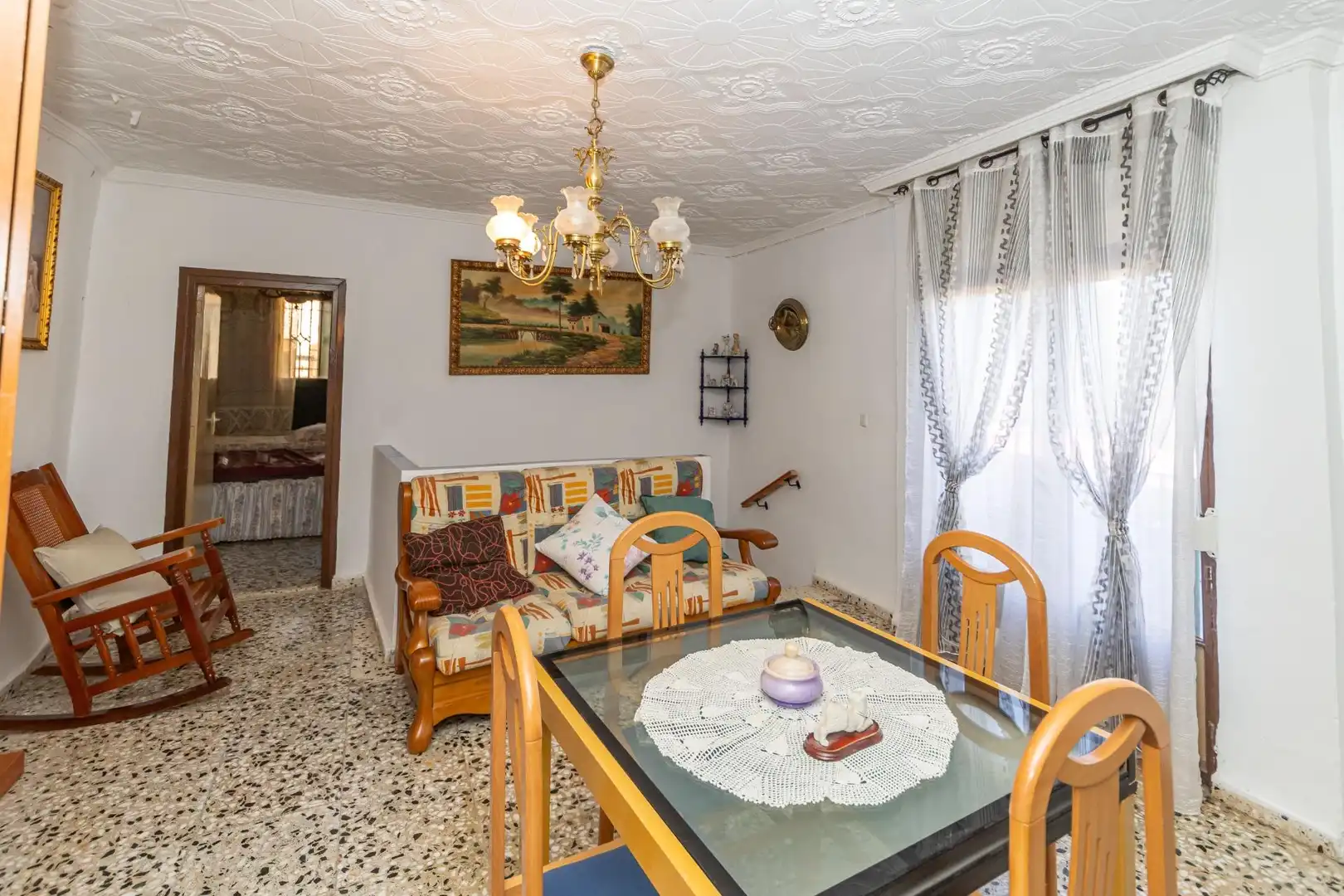 Sala d'estar de Finca rústica en venda en Guadix amb Calefacció, Jardí privat i Traster