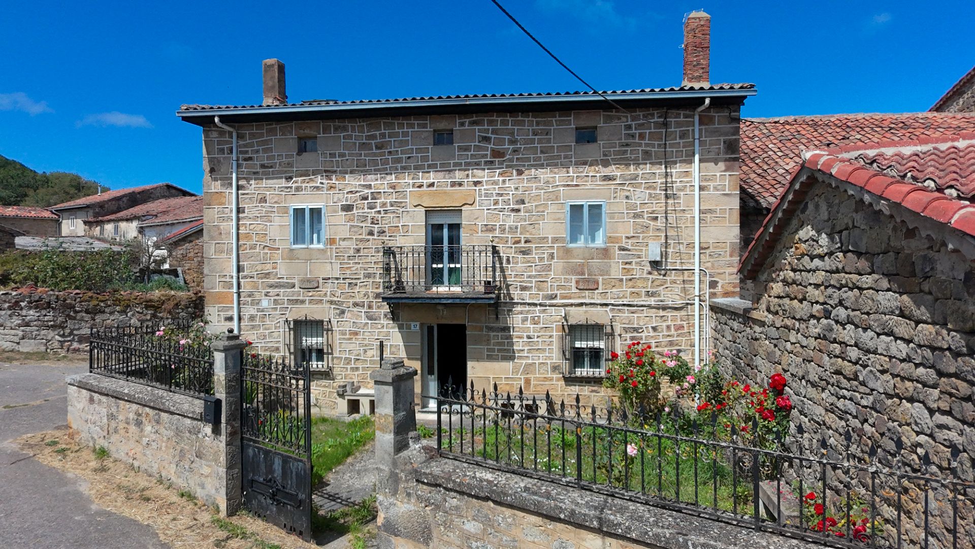 Vista exterior de Finca rústica en venta en Valdeprado del Río con Jardín privado, Amueblado y Balcón