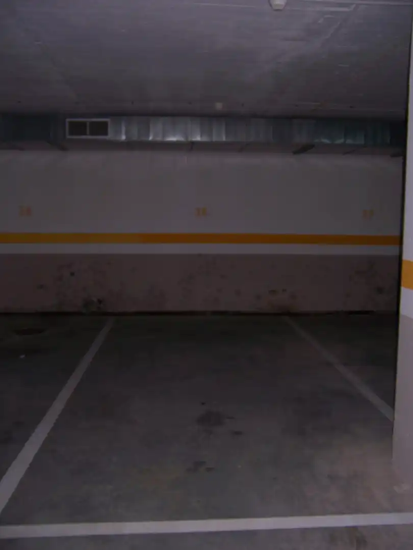 Parking de Ático en venta en Cariño con Parquet, Amueblado y Horno