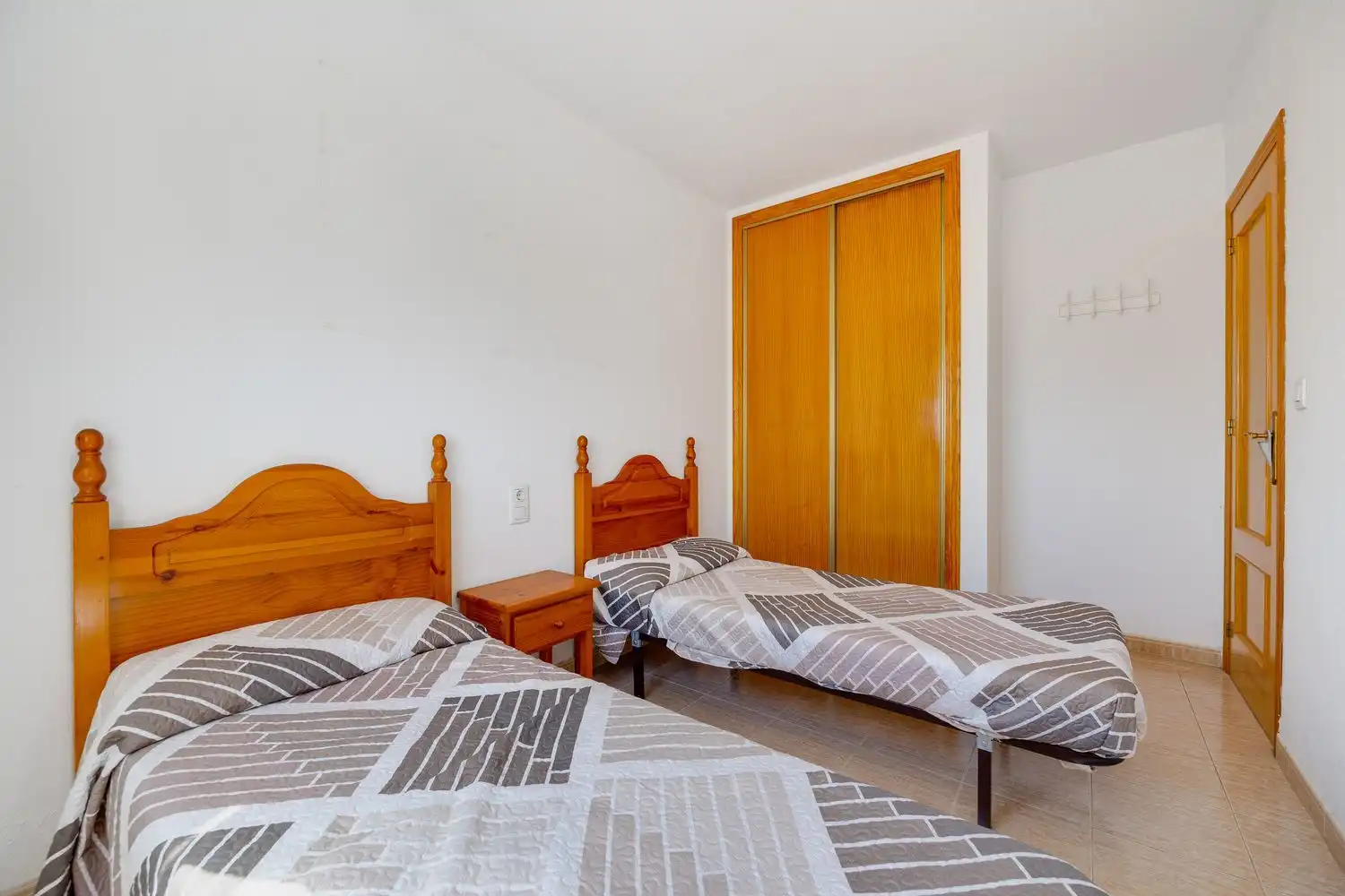 Habitación de Piso en venta en Torrevieja con Terraza y Amueblado