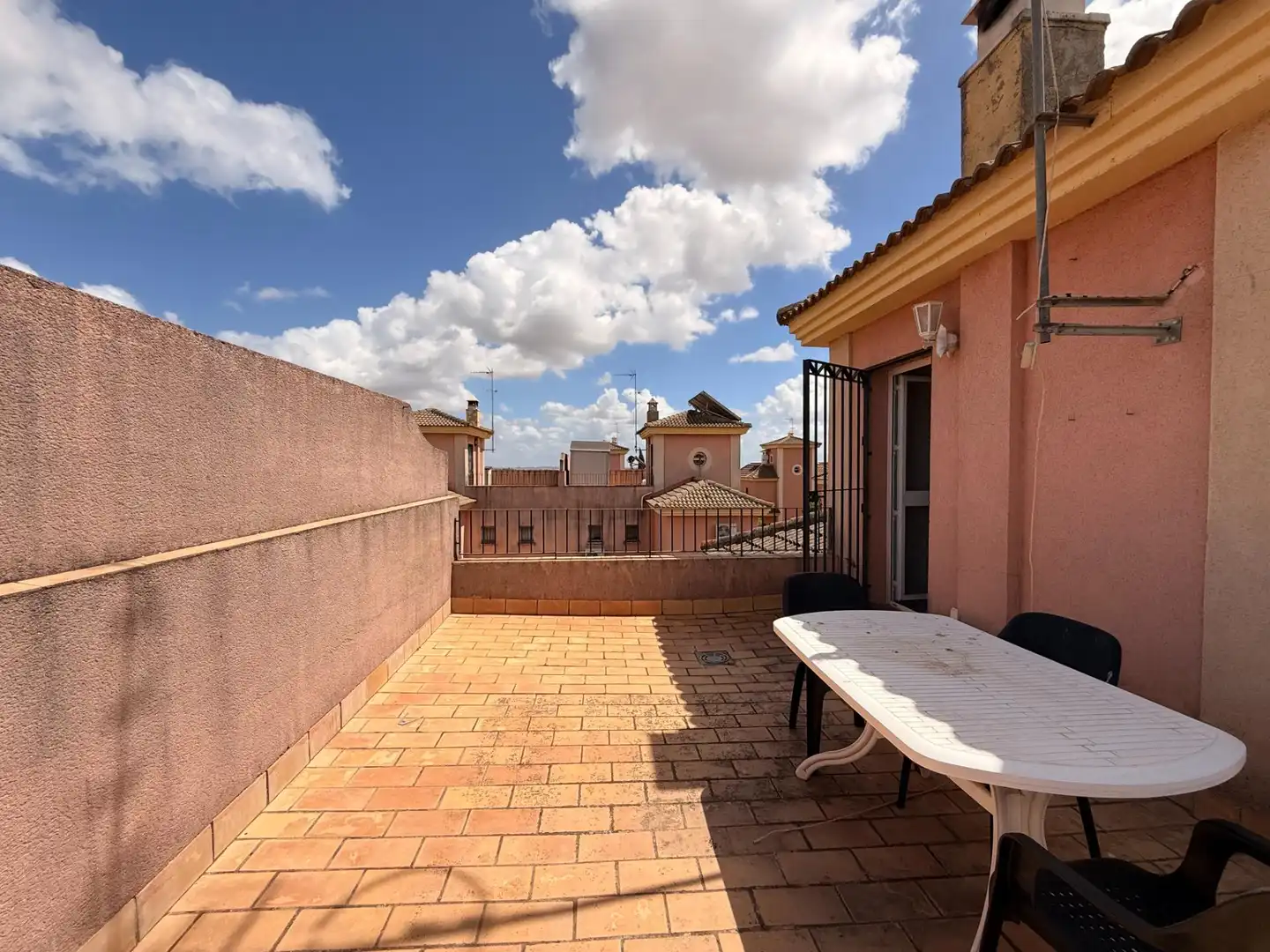 Terrassa de Casa o xalet de lloguer en Mairena del Aljarafe amb Jardí privat