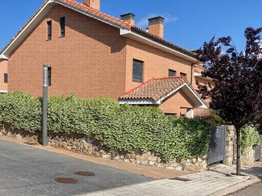 Maison mitoyenne avec piscine à vendre à Calle de la Retama