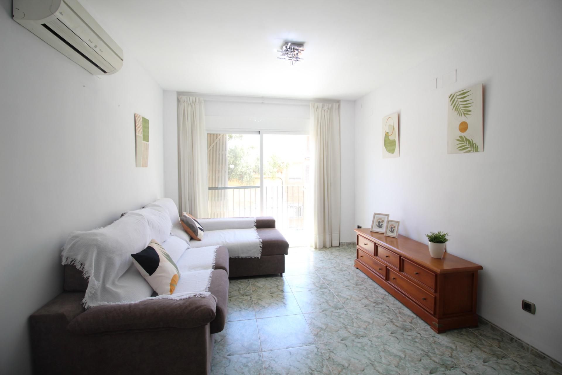 Sala d'estar de Pis en venda en Almenara amb Terrassa, Traster i Balcó