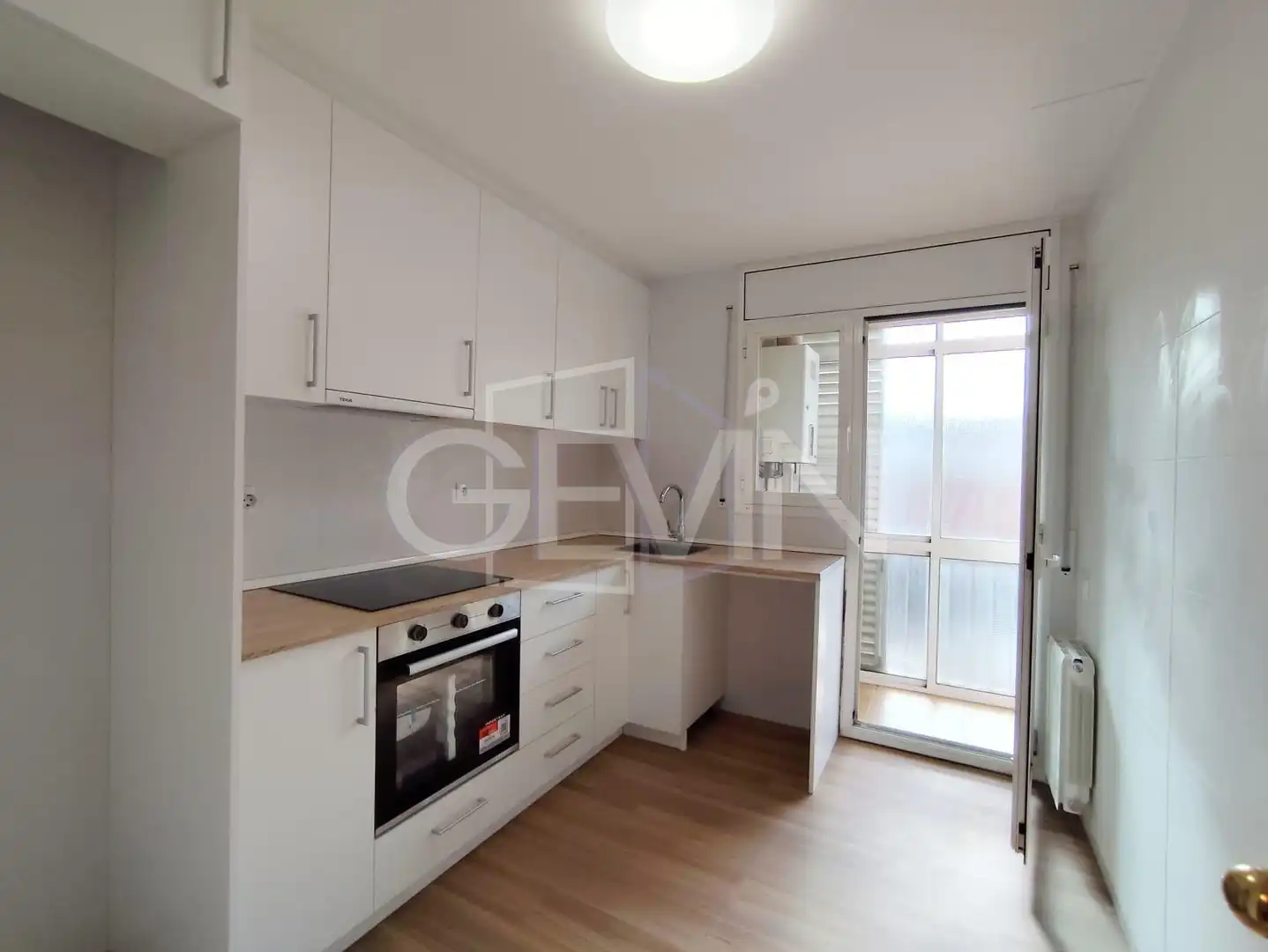 Habitación de Piso en venta en Santa Perpètua de Mogoda con Aire acondicionado, Trastero y Balcón