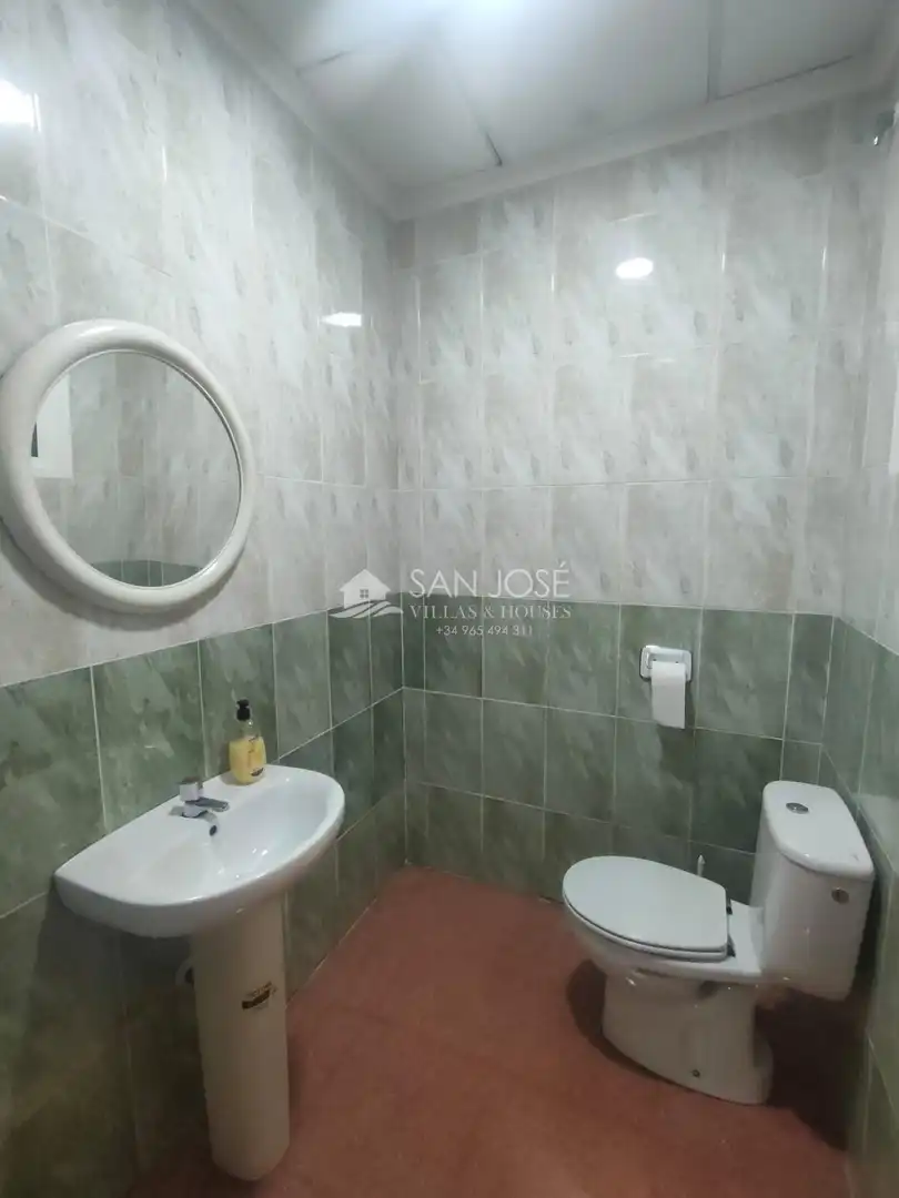 Bany de Local de lloguer en Aspe amb Aire condicionat