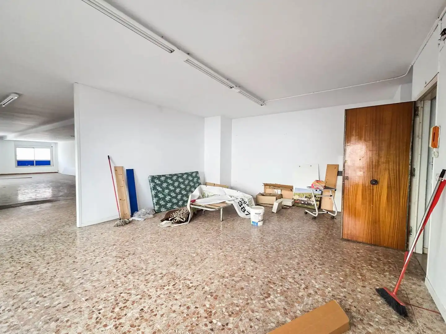 Local commercial à louer à Centre - Eixample – Can Llobet, imagen 9