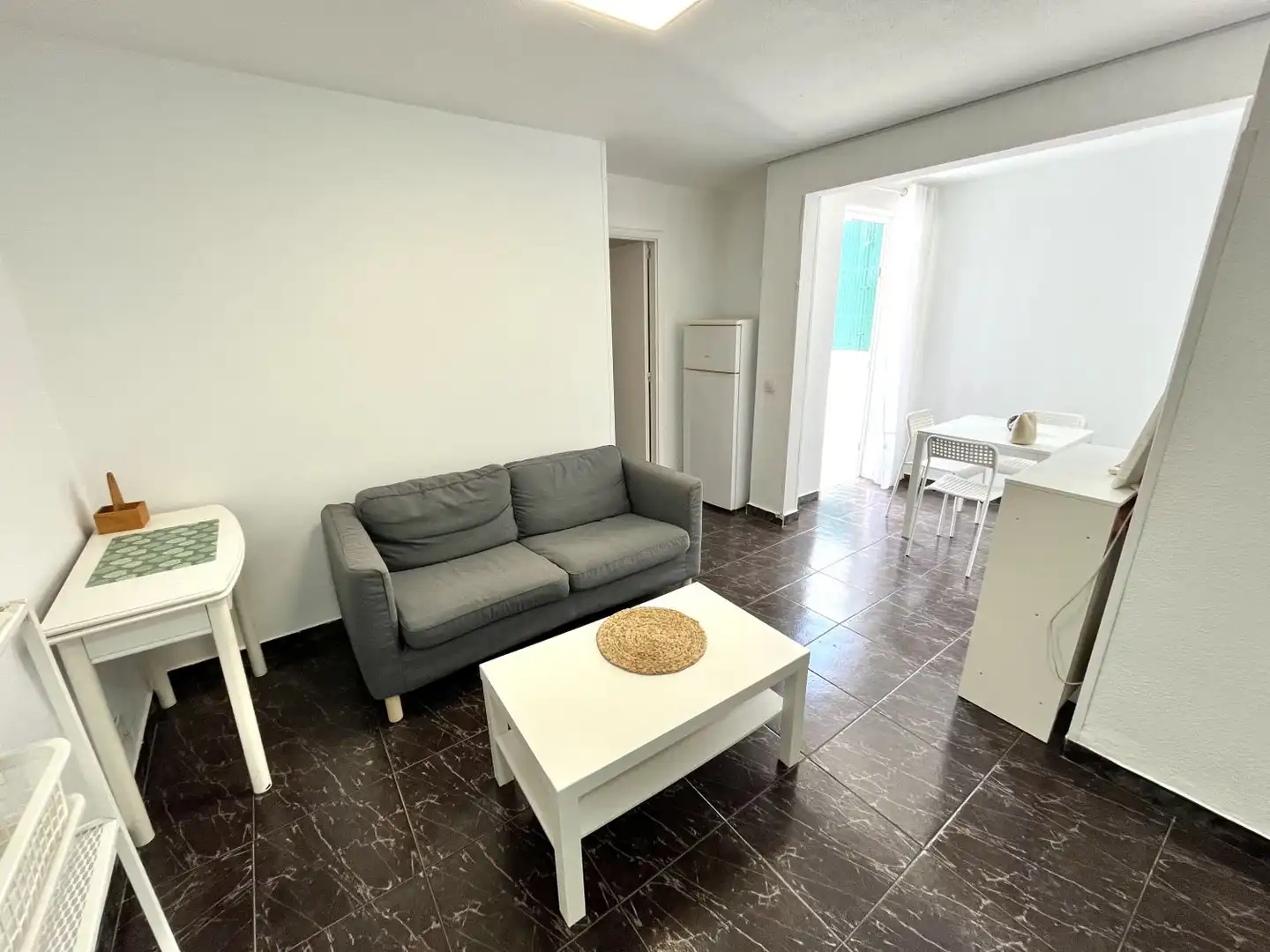 Sala de estar de Apartamento de alquiler en San Bartolomé de Tirajana con Terraza, Amueblado y Piscina comunitaria