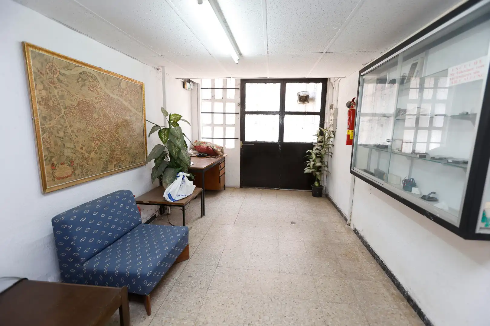 Geschaftsraum zum Verkauf in Zaragoza