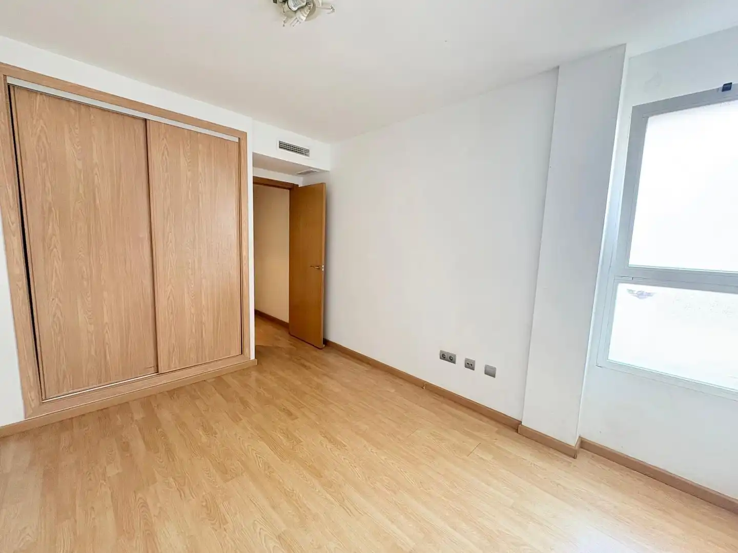 Piso en venta en Sedaví con Aire acondicionado, Jardín privado y Balcón
