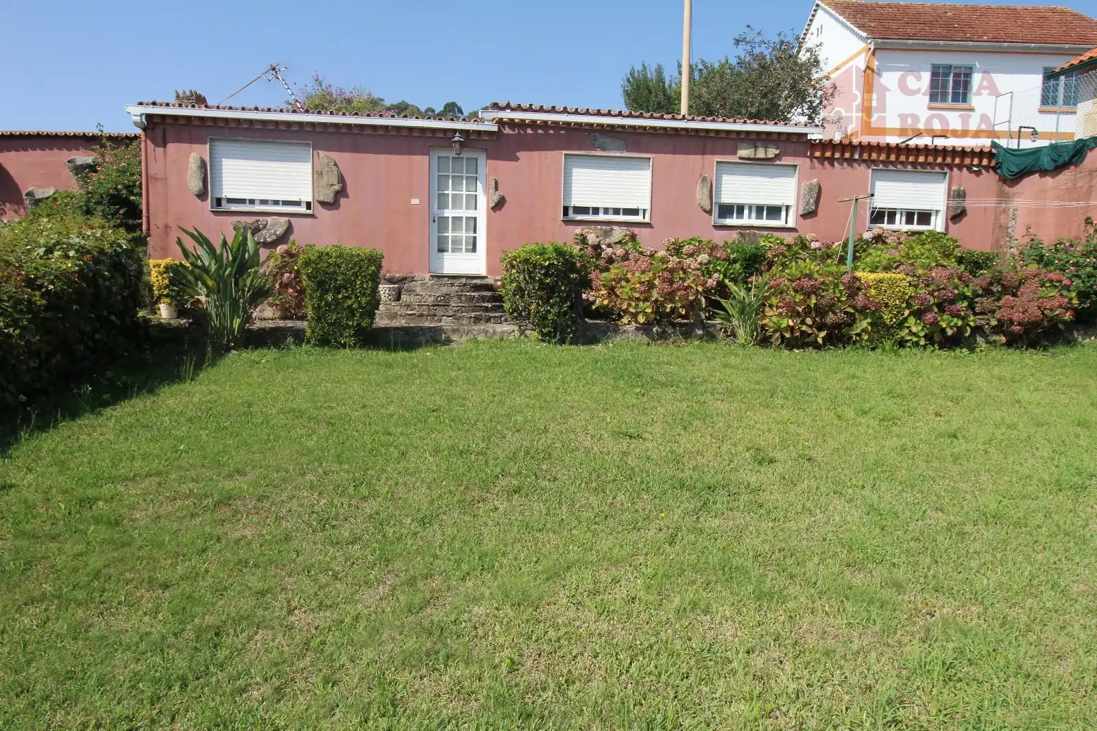 Vista exterior de Casa o xalet en venda en Moaña amb Calefacció, Terrassa i Traster