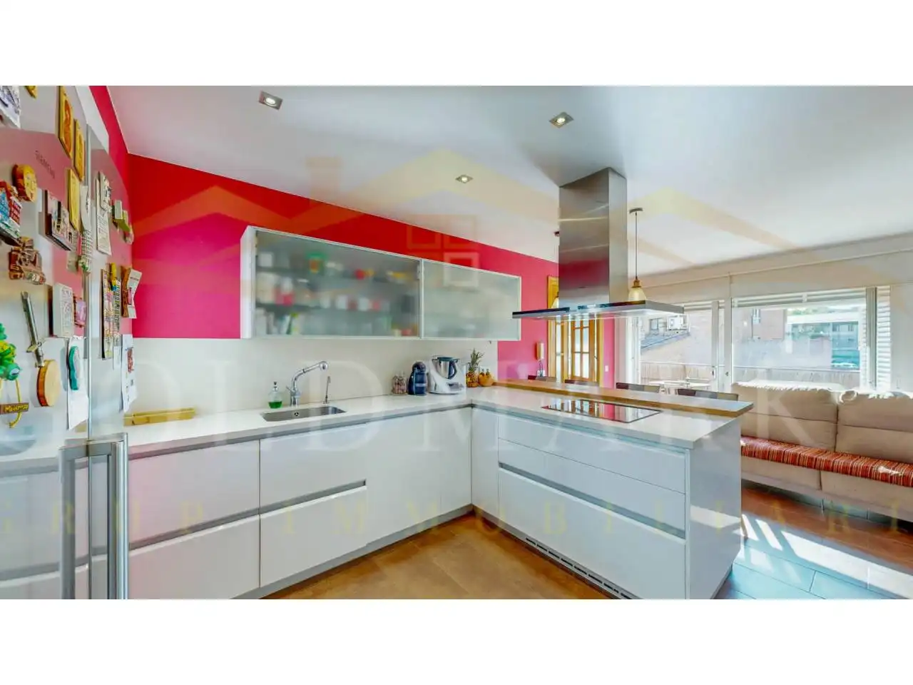 Cocina de Piso en venta en Sant Vicenç Dels Horts con Aire acondicionado, Calefacción y Parquet
