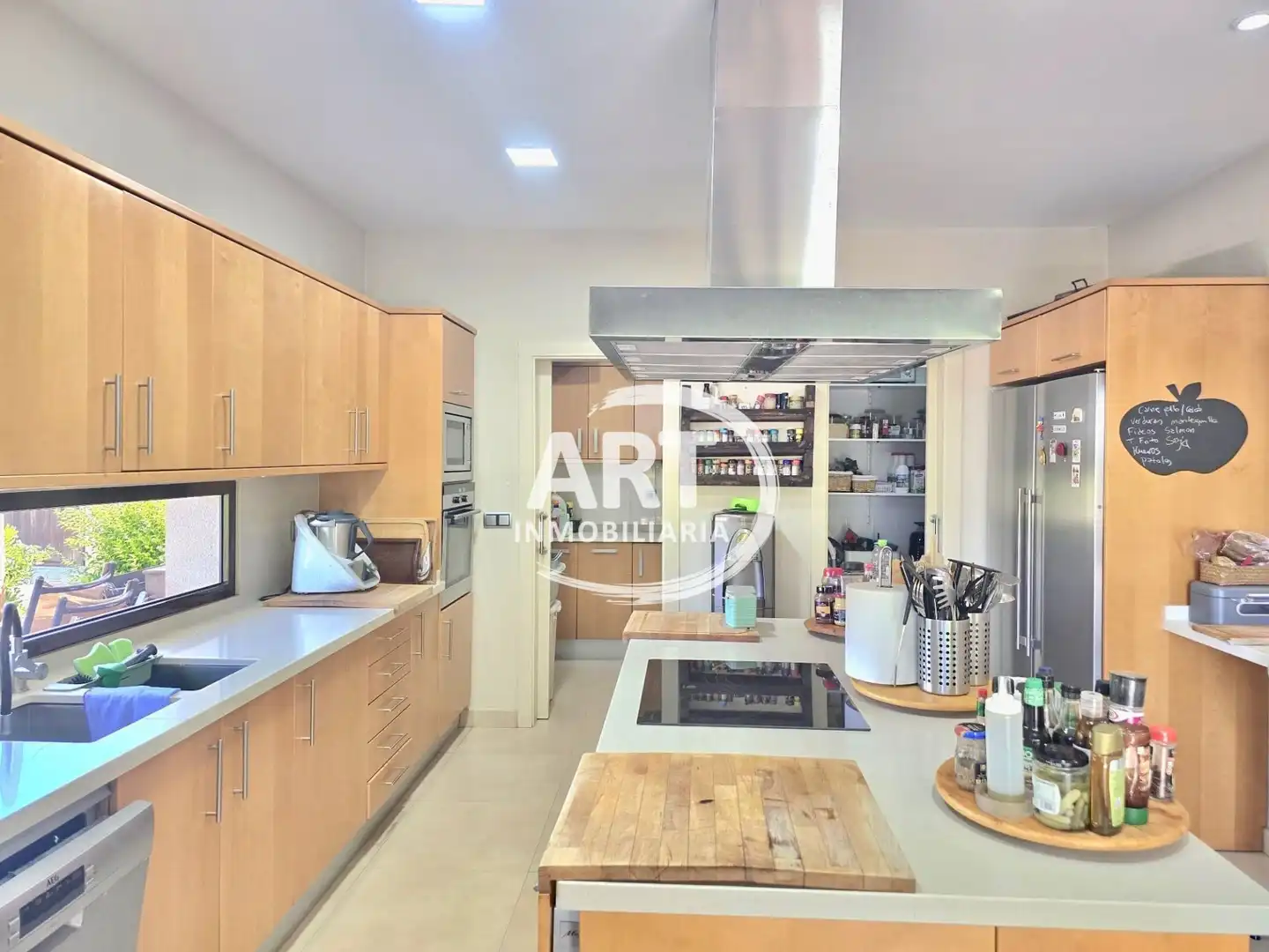 Cocina de Casa o chalet en venta en Bétera con Aire acondicionado, Calefacción y Jardín privado