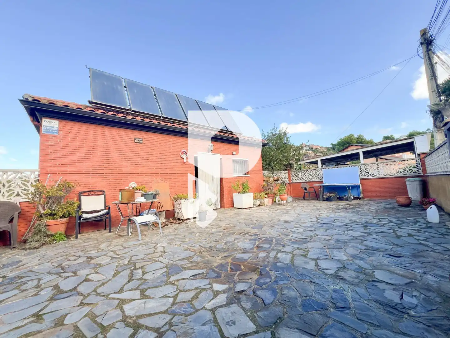 Jardí de Casa o xalet en venda en Vallirana amb Aire condicionat, Calefacció i Jardí privat