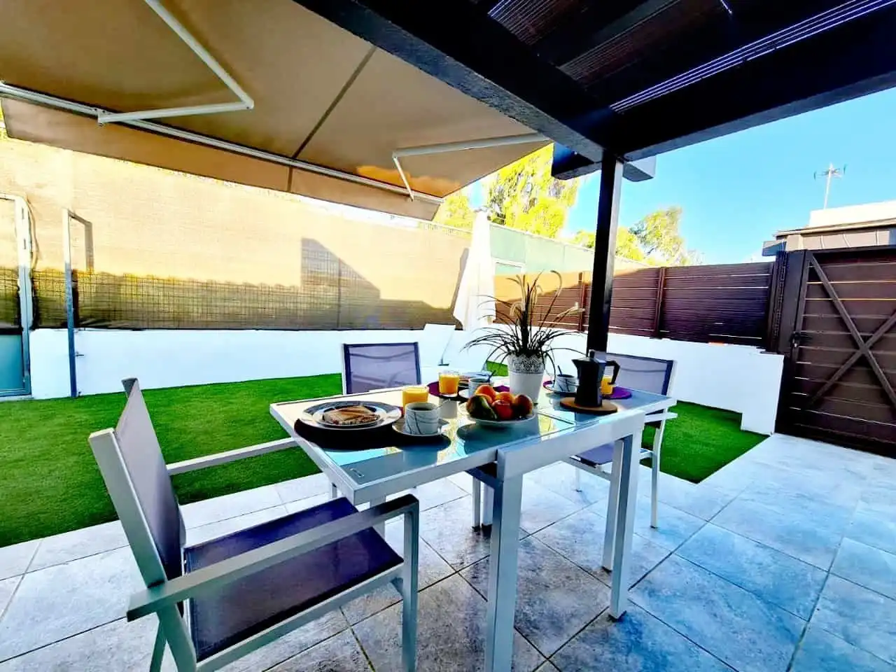 Terrassa de Casa o xalet de lloguer en San Bartolomé de Tirajana amb Aire condicionat, Jardí privat i Terrassa