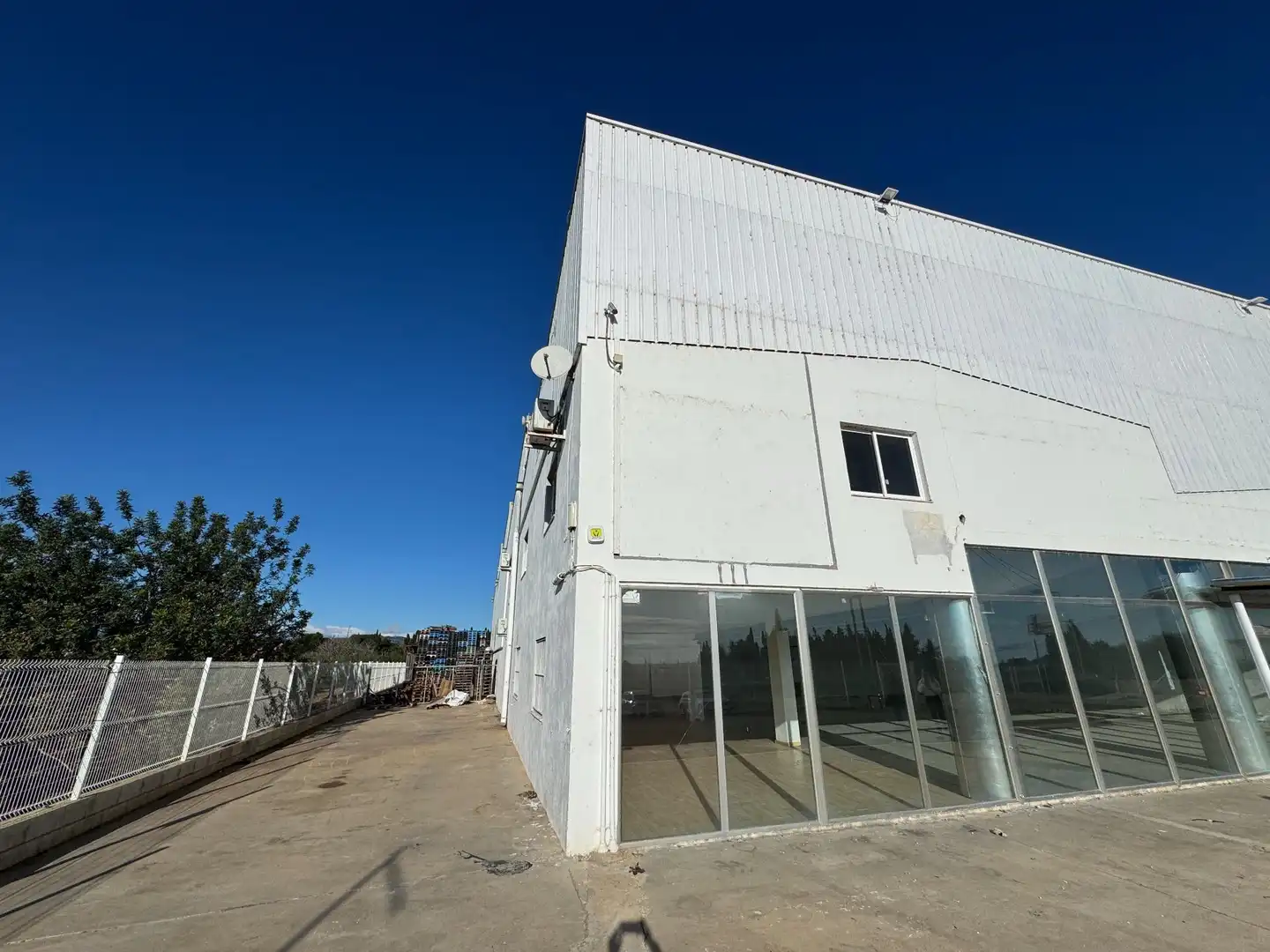 Fabrikhallen zum Verkauf in URB DIRECTO INDUSTRIAL POL.8 PARC.11, Camarles