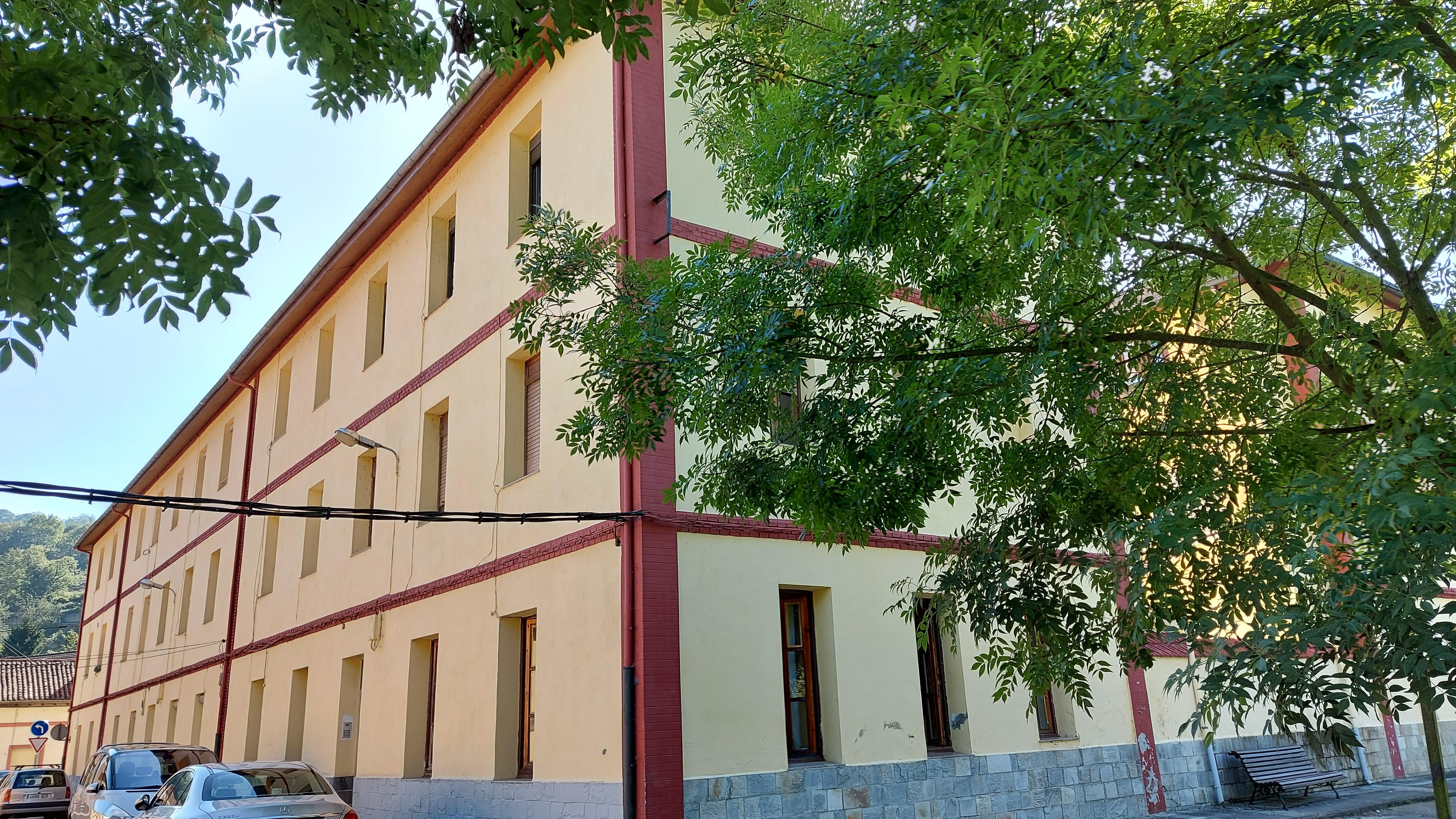 Pis en venda a CORONEL ESTEBAN, San Claudio - Trubia - Las Caldas