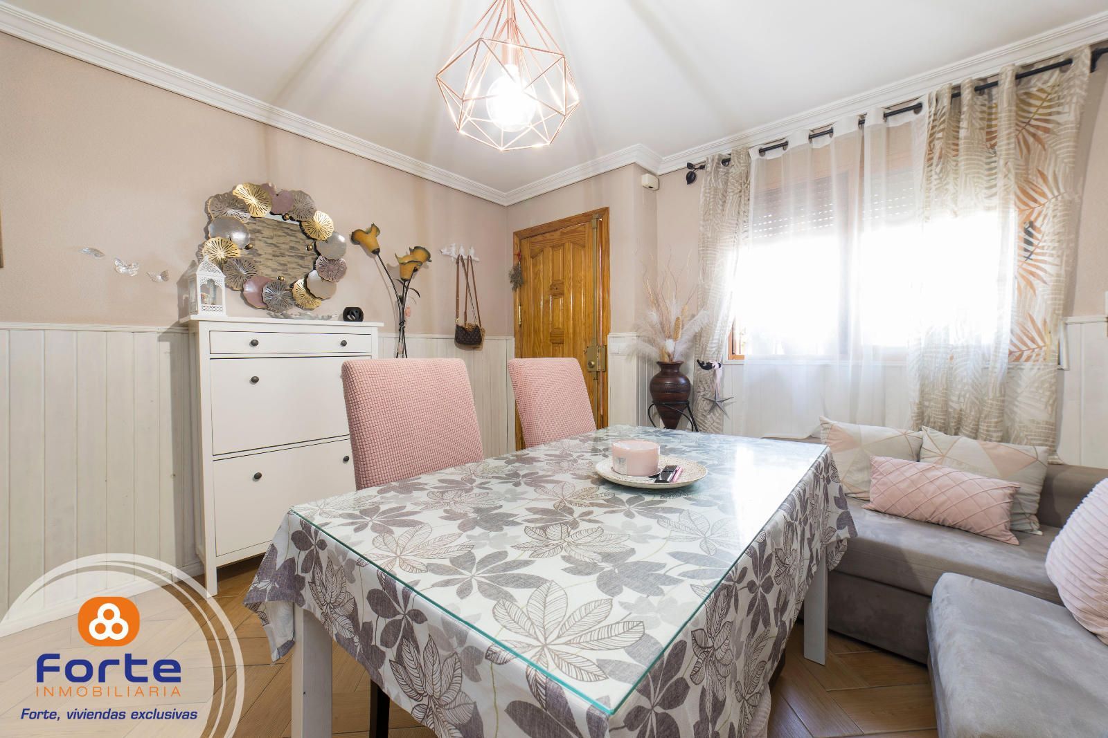 Dining room of House or chalet for sale in  Córdoba Capital  with Air Conditioner, Heating and Storage room