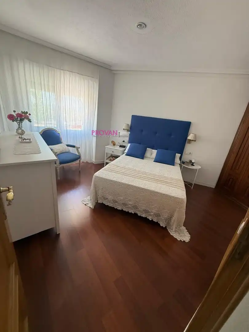 Schlafzimmer von Wohnung zum Verkauf in Madrid mit Klimaanlage, Terrasse und Möbliert
