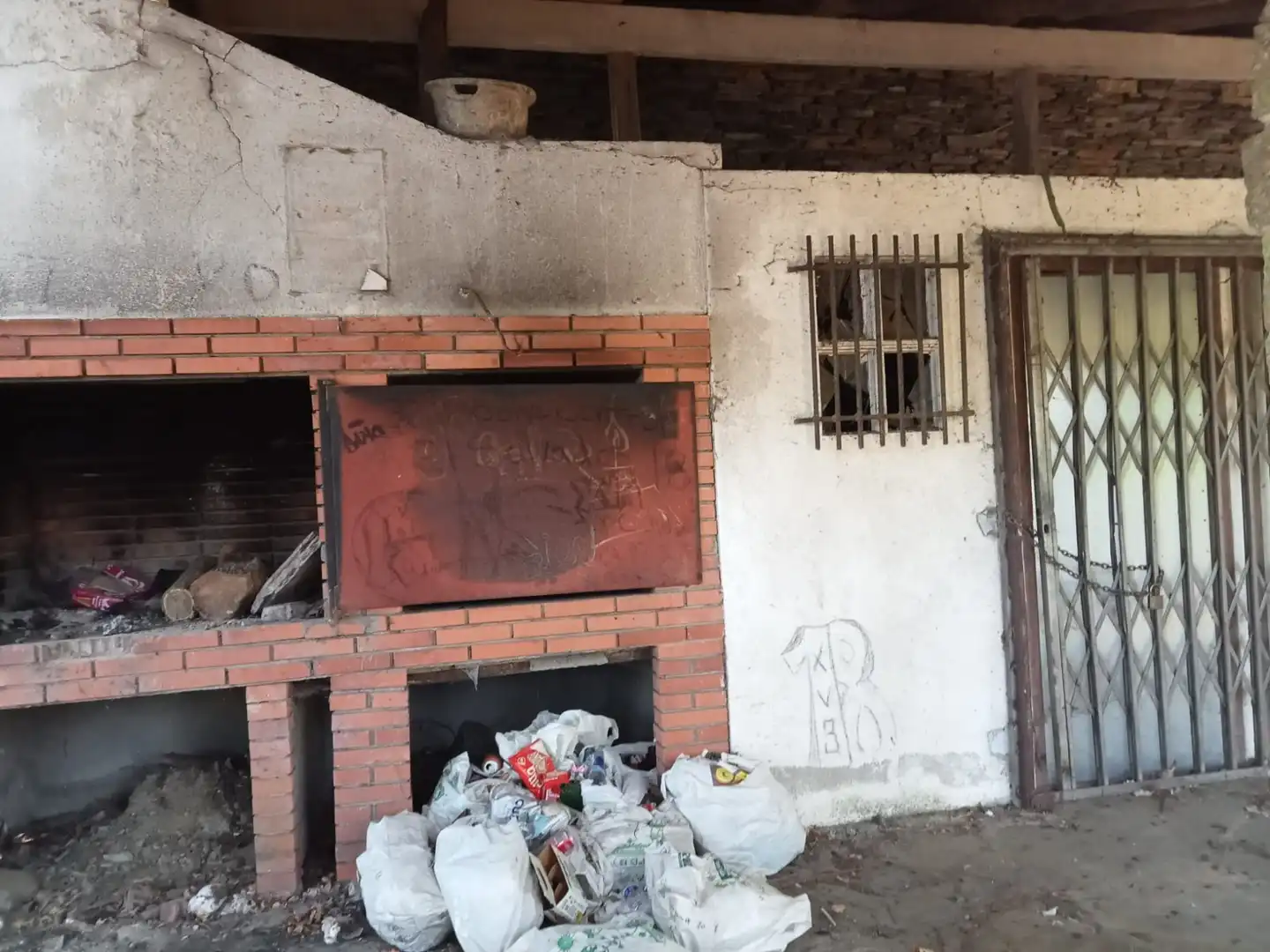 Houses for sale in Lugo  with Storage room