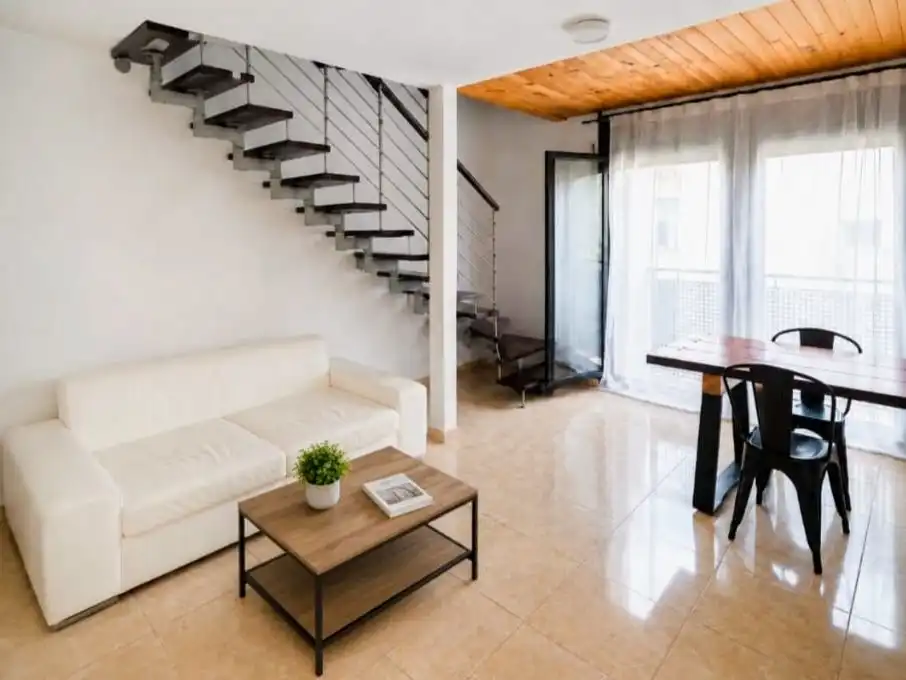 Duplex for sale in Carrer del Mig 3