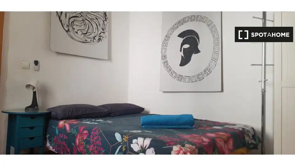 Bedroom of Flat for share in Córdoba  with Air Conditioner, Heating and Terrace
