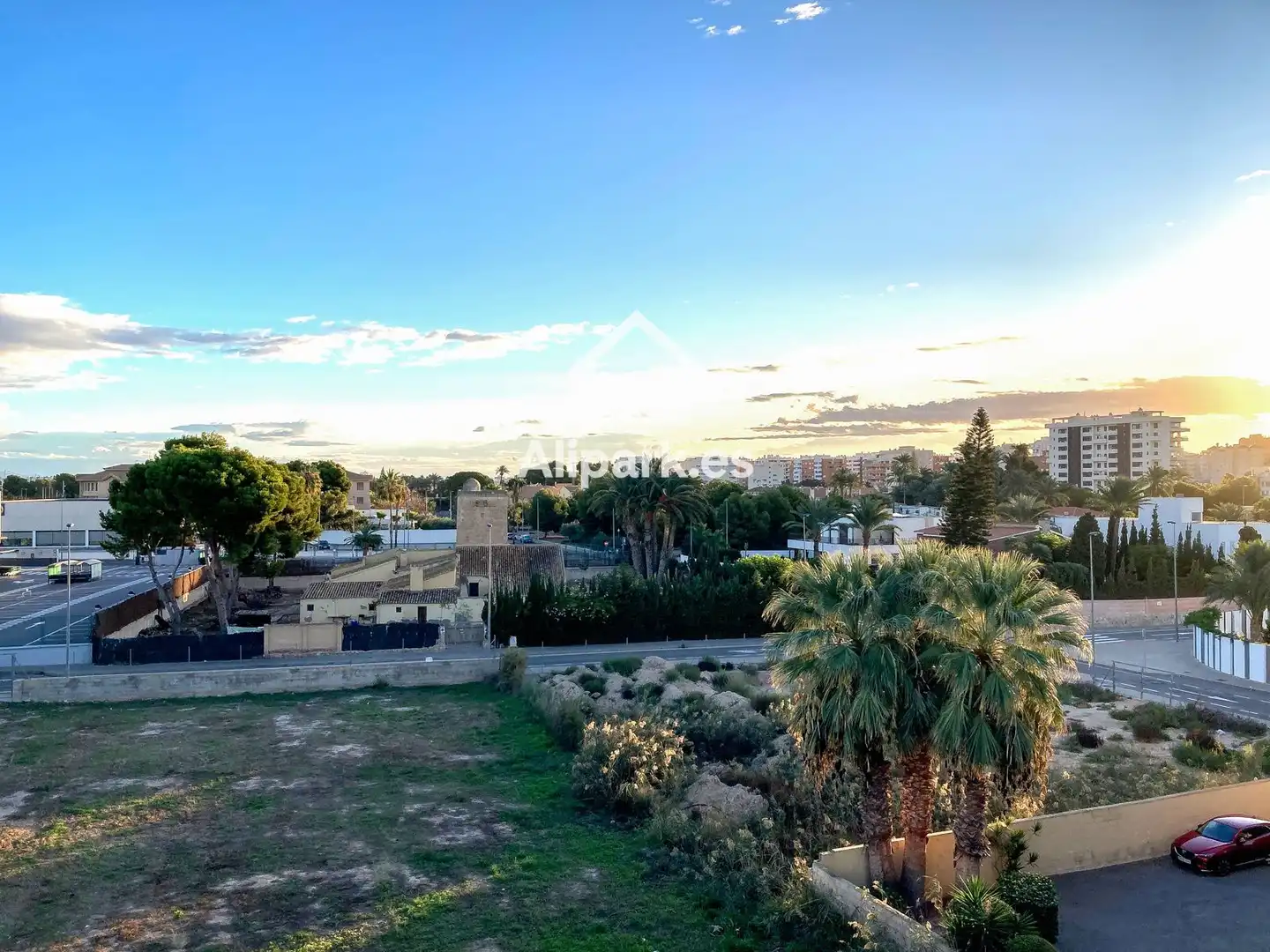 Vista exterior de Pis en venda en Alicante / Alacant amb Terrassa i Moblat