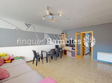 Appartement avec balcon à vendre à Vilanova del Camí
