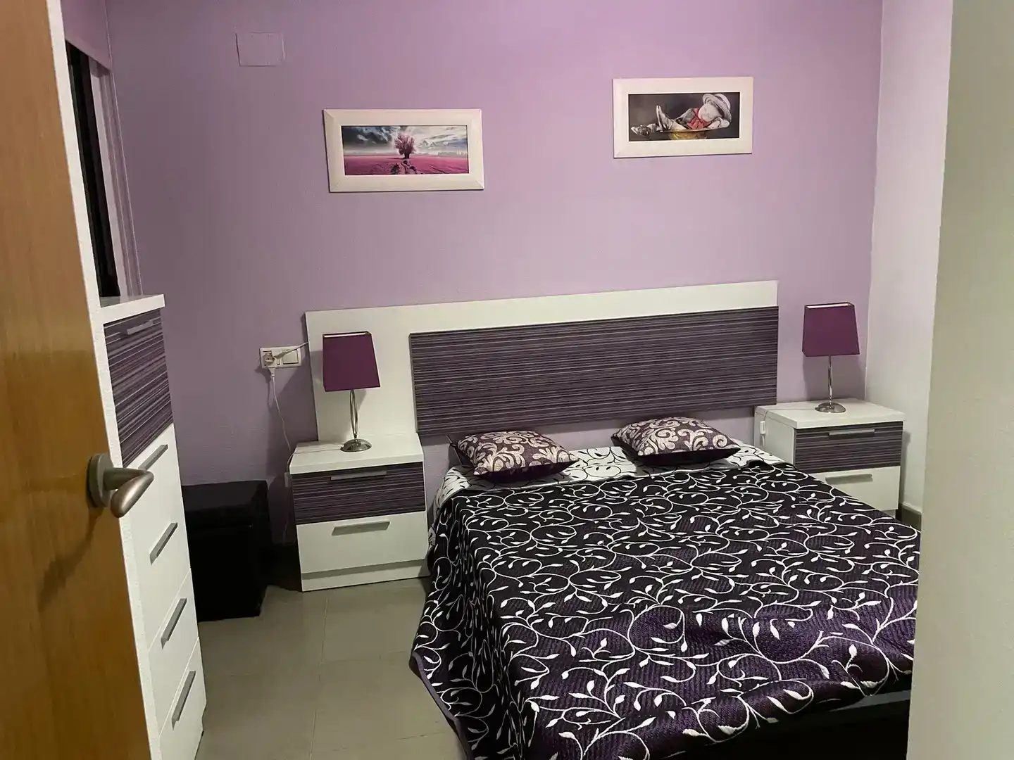 Dormitori de Pis de lloguer en Torrevieja amb Aire condicionat, Moblat i Balcó