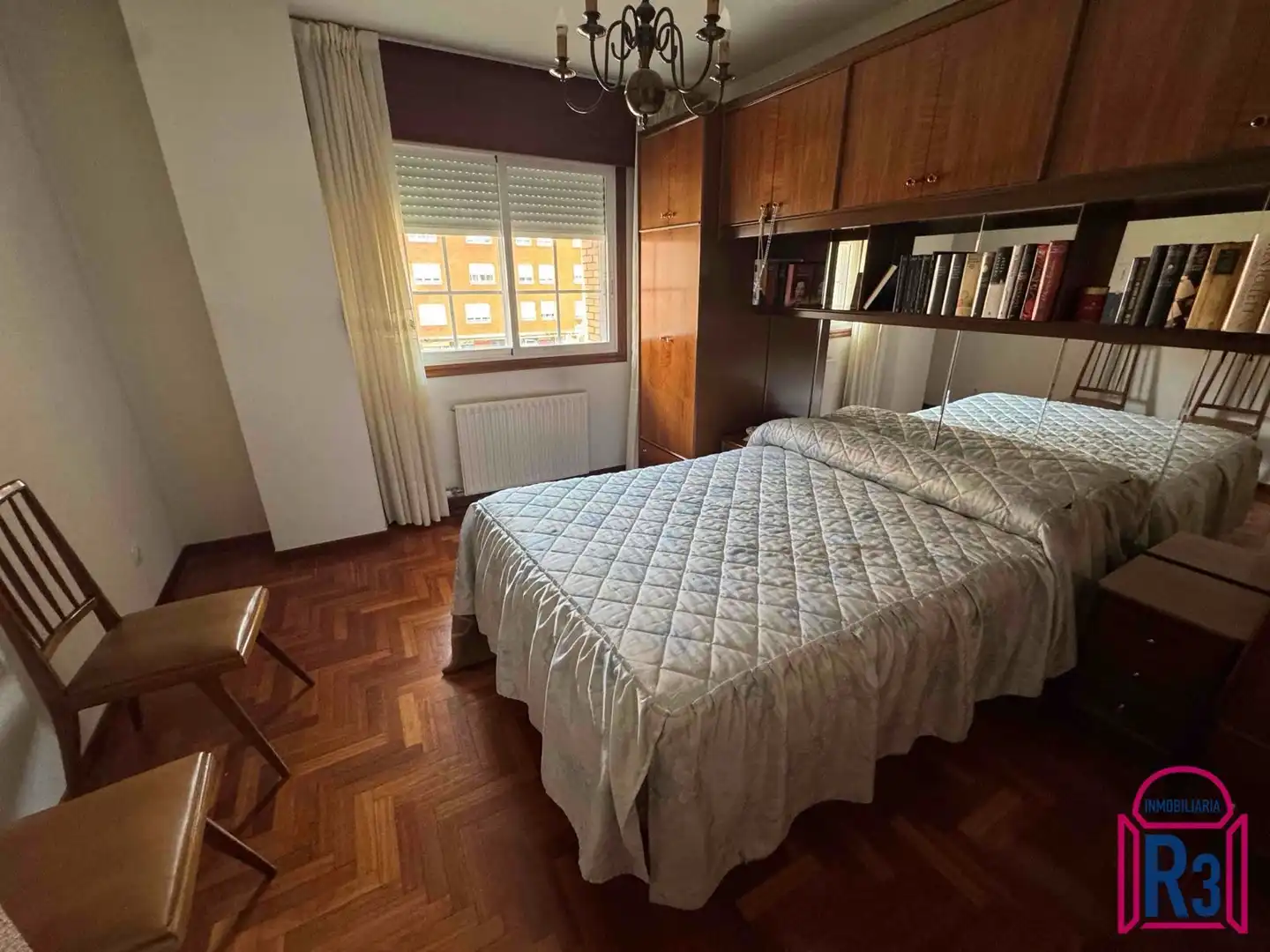 Dormitori de Pis en venda en León Capital  amb Calefacció, Terrassa i Traster