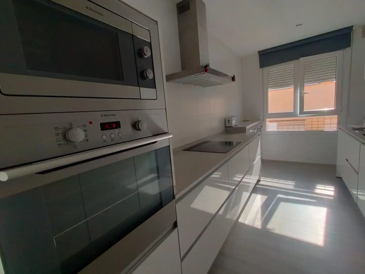 Cocina de Piso de alquiler en La Línea de la Concepción con Amueblado